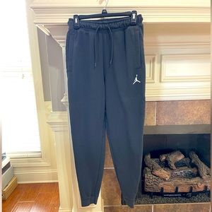 Jordan Travel Joggers Grey / White Mens Small Inseam 30” NWOT